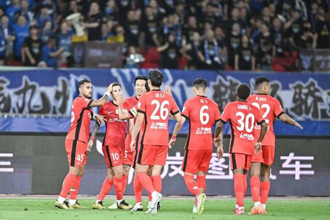 九游会APP-赛地聚焦——亚冠加时末段热度飙升；上海久事扳平良机；更衣室稳定；赛季目标并未改变的简单介绍